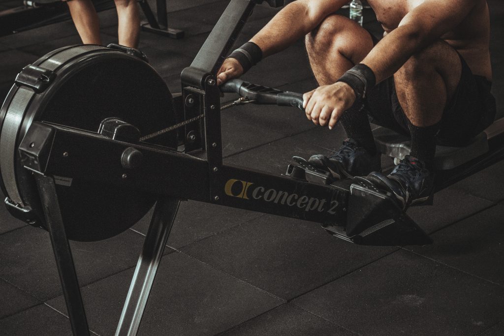 Home Gym vs. Gym Membership: Pros and Cons